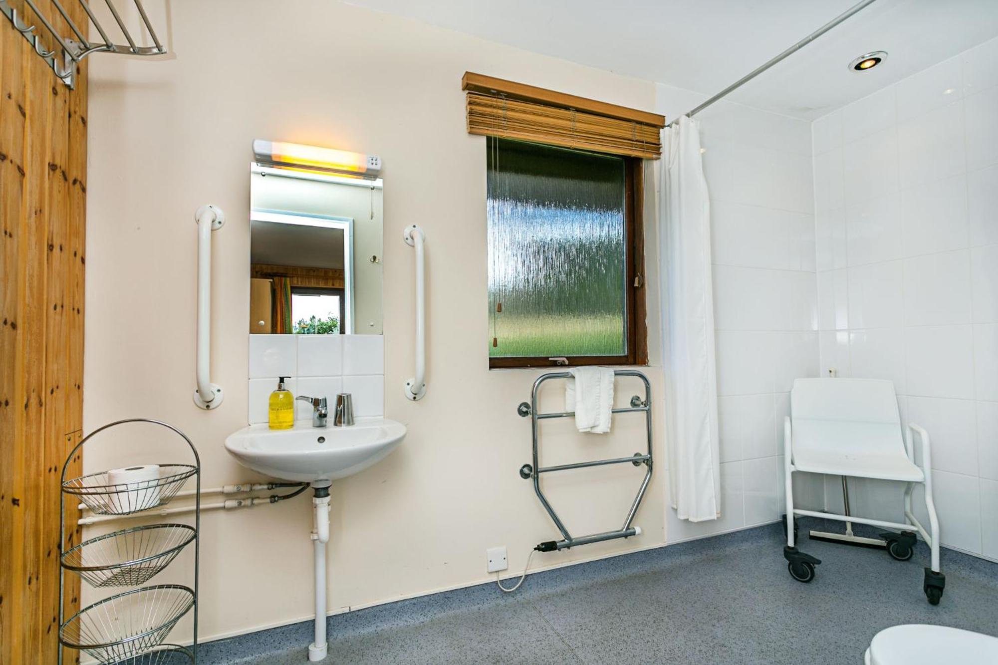 Laburnum Lodge Sleeps 6 Wheelchair Access Minehead Buitenkant foto