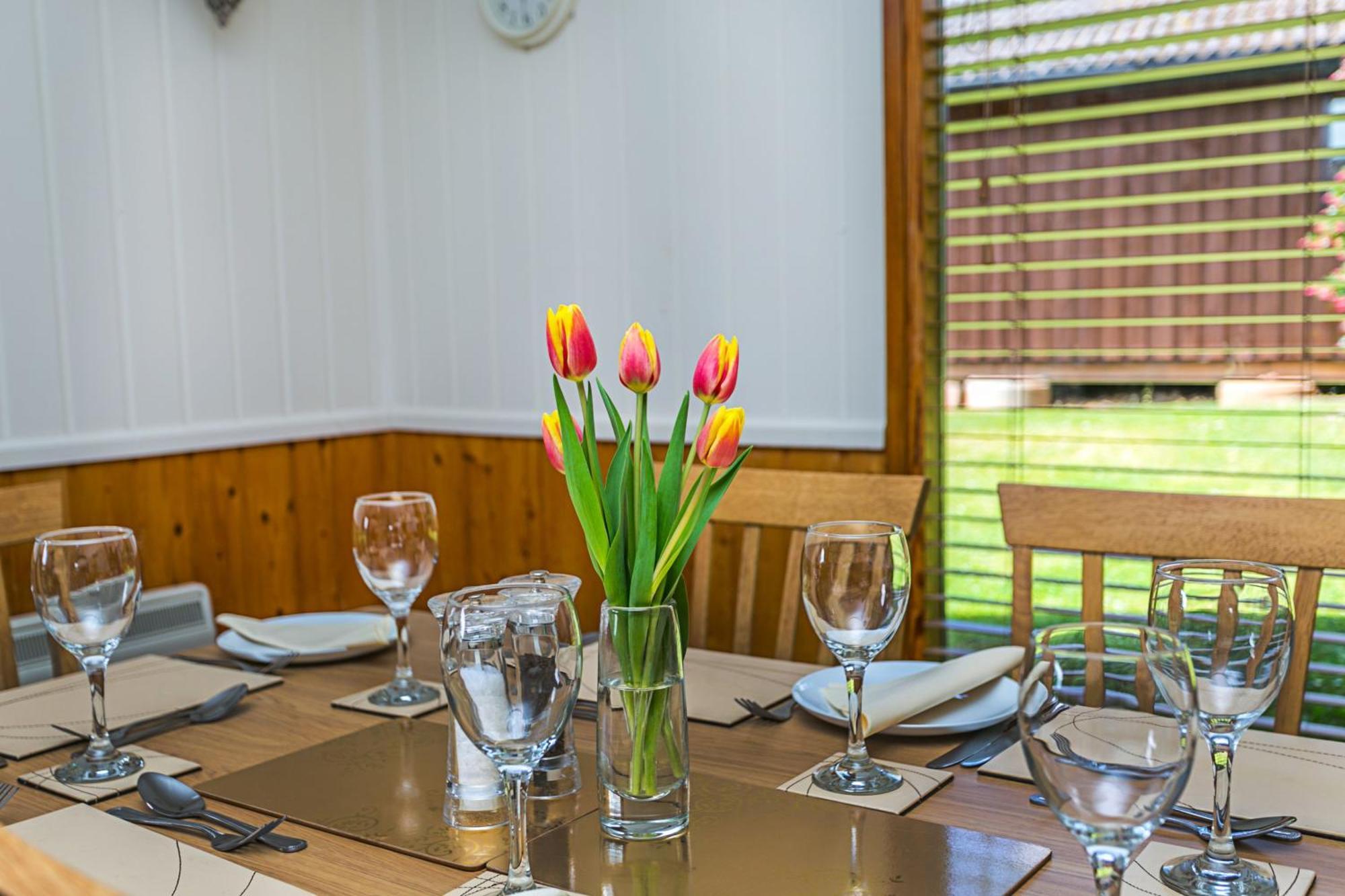 Laburnum Lodge Sleeps 6 Wheelchair Access Minehead Buitenkant foto